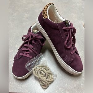 Vintage Havana Women’s size 9 Maroon Suede and leather shoes